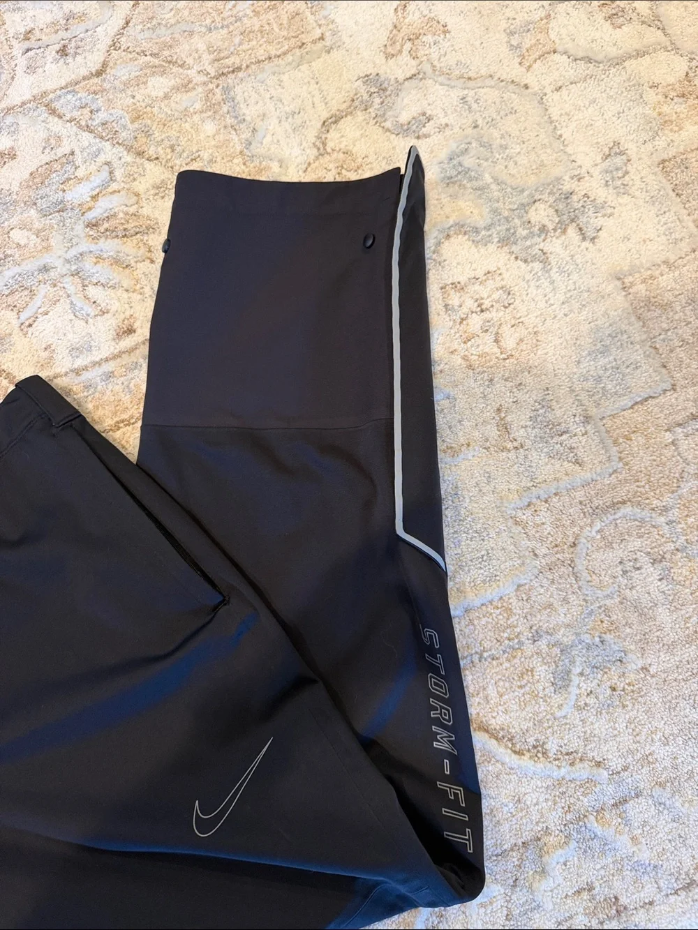Nike Golf Men’s Black Storm-FIT Jogger Pants Training size Medium